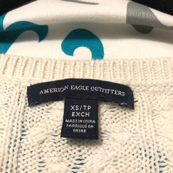 White American Eagle sweater - Picture 4 of 4